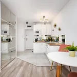 Smolna 8 By Homeprime ורשה