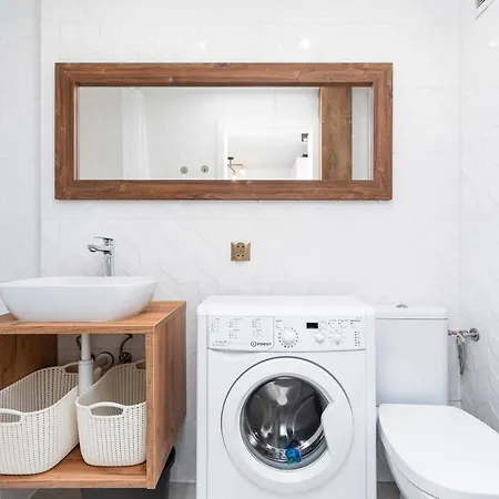 Apartment Smolna 8 By Homeprime